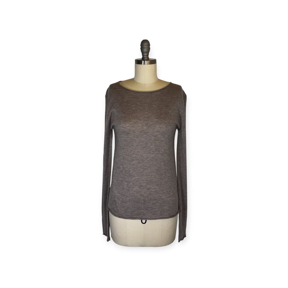 Heather Gray Lightweight Fitted Long Sleeve Knit Top